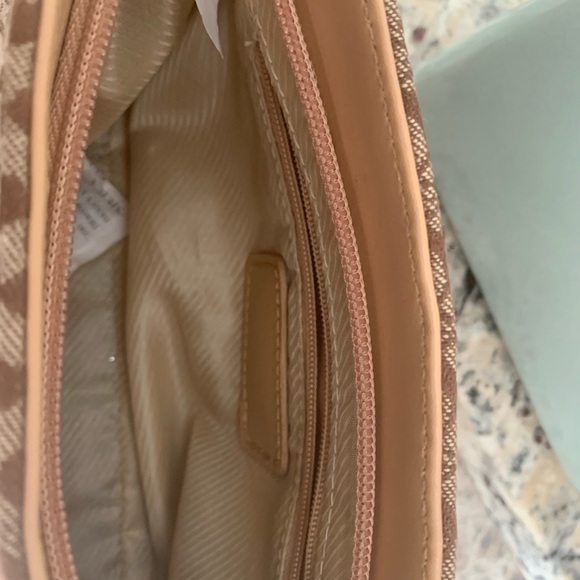 Cute small purse! - Picture 4 of 4